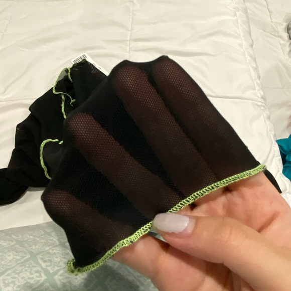 mesh top - Picture 2 of 4